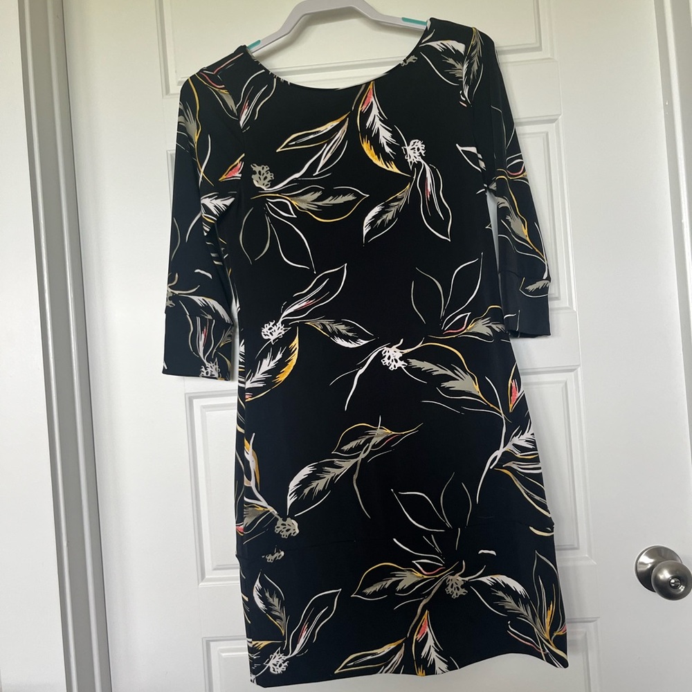 Soma Black and White Sheath Dress 3/4 Sleeve Crew Neck